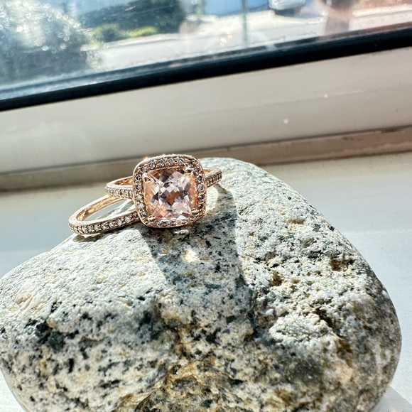 18K rose gold engagement/ wedding ring Morganite with pavé